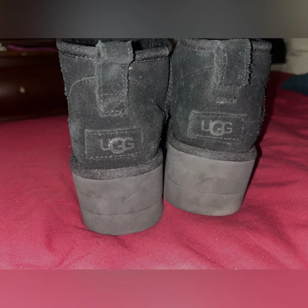 Mini UGG Platform - Picture 2 of 4